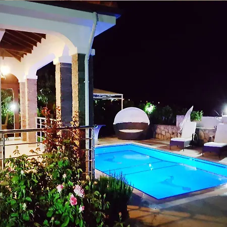 Villa Arnna *