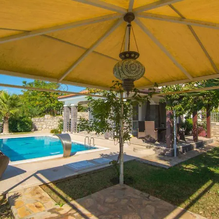 Arnna Villa *