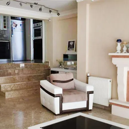 Arnna Villa *